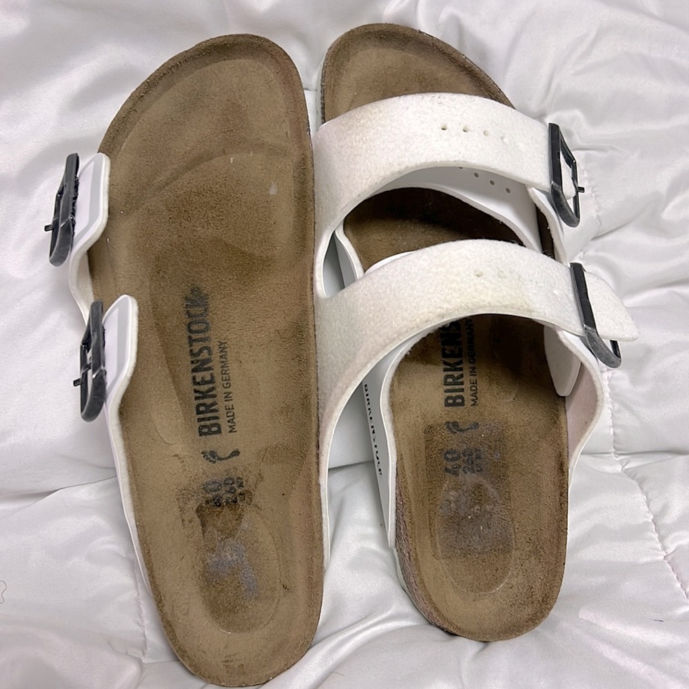 White Birkenstock-Arizona
Birko-Flor